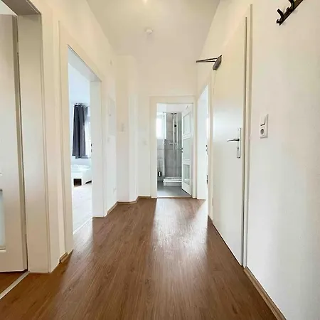 Апартаменты Sad231 - Moderne Monteurwohnung Uebergangswohnung Швандорф